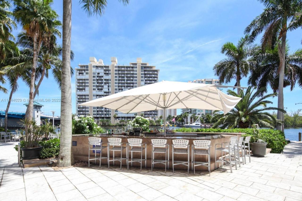 Gallery One - A Doubletree Suites By Hilton Hotel Fort Lauderdale Exterior foto