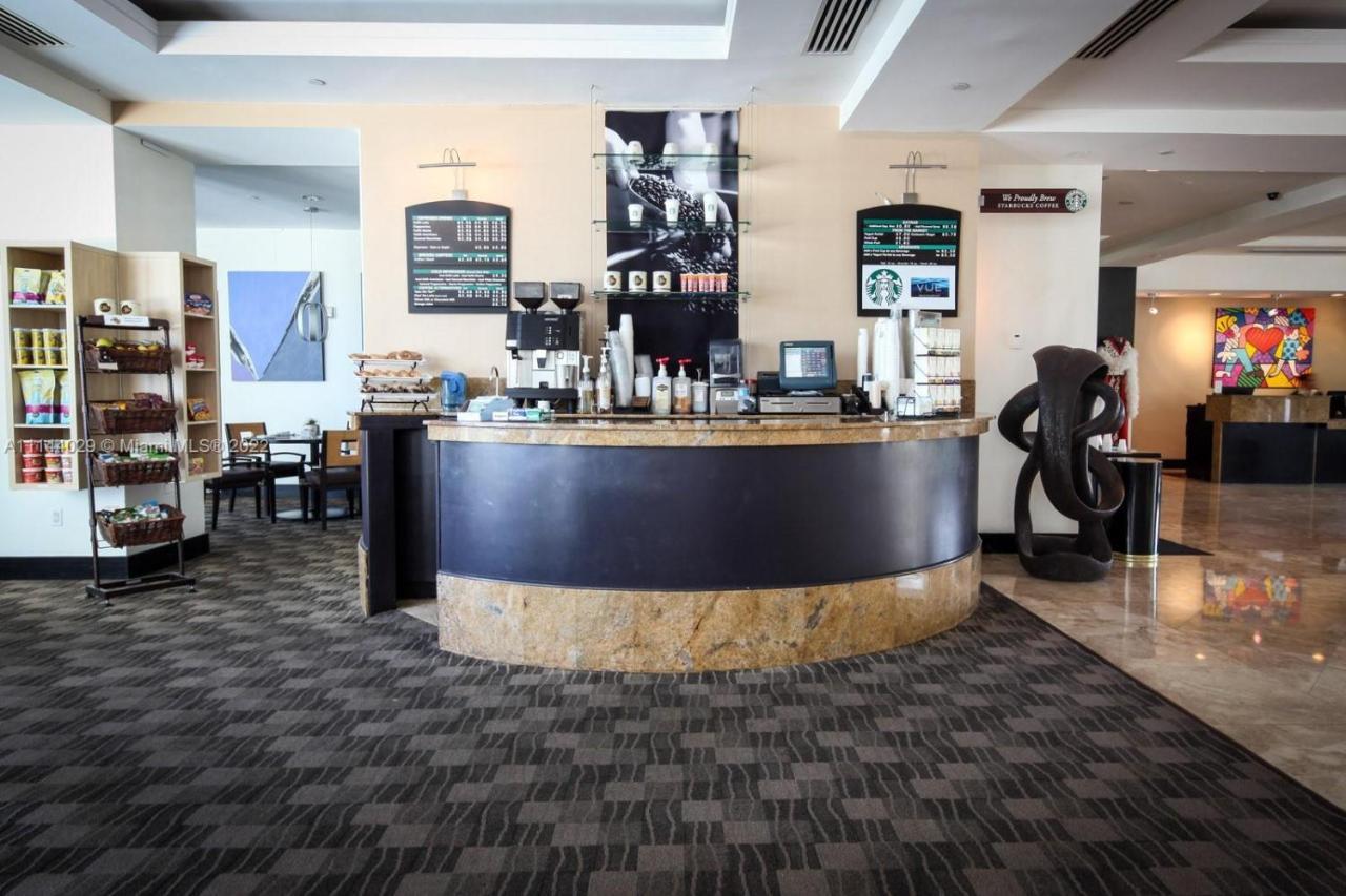 Gallery One - A Doubletree Suites By Hilton Hotel Fort Lauderdale Exterior foto