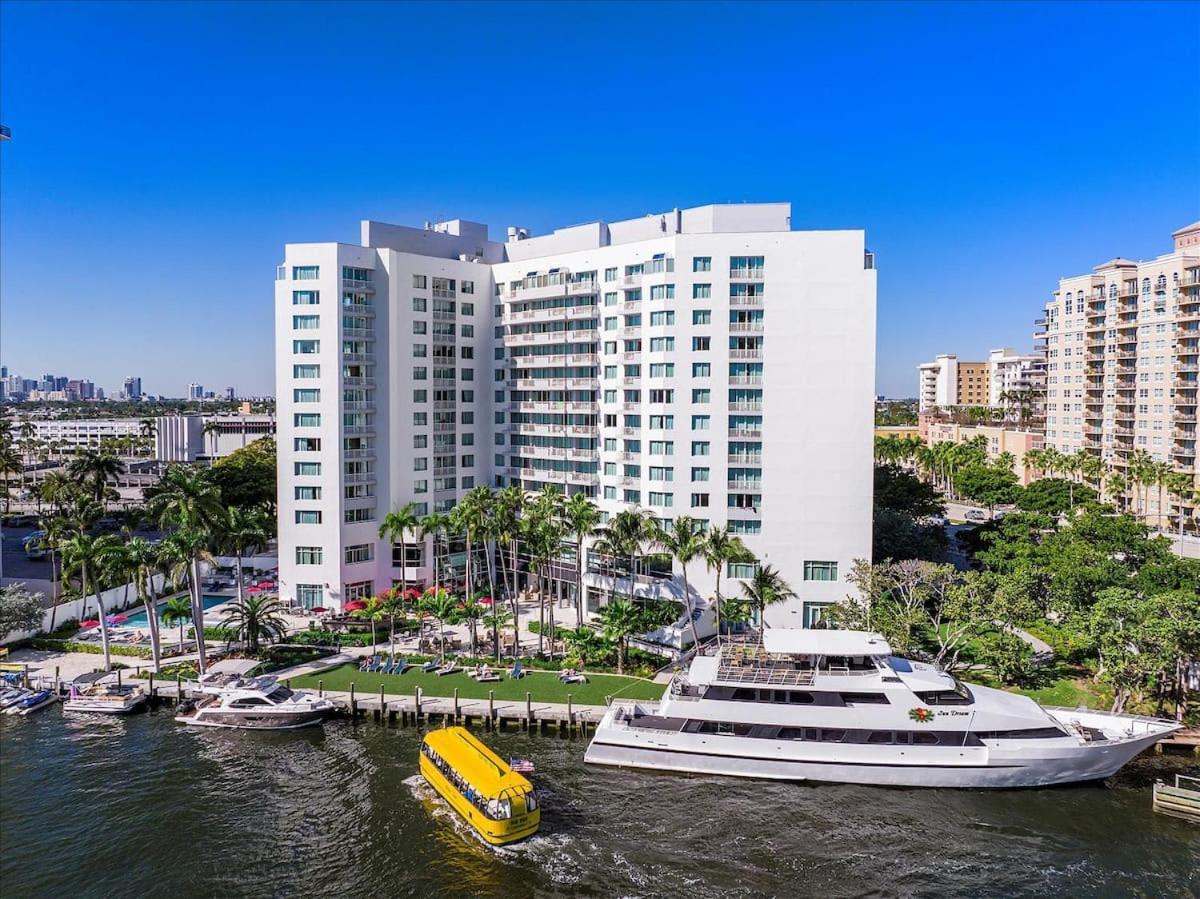 Gallery One - A Doubletree Suites By Hilton Hotel Fort Lauderdale Exterior foto