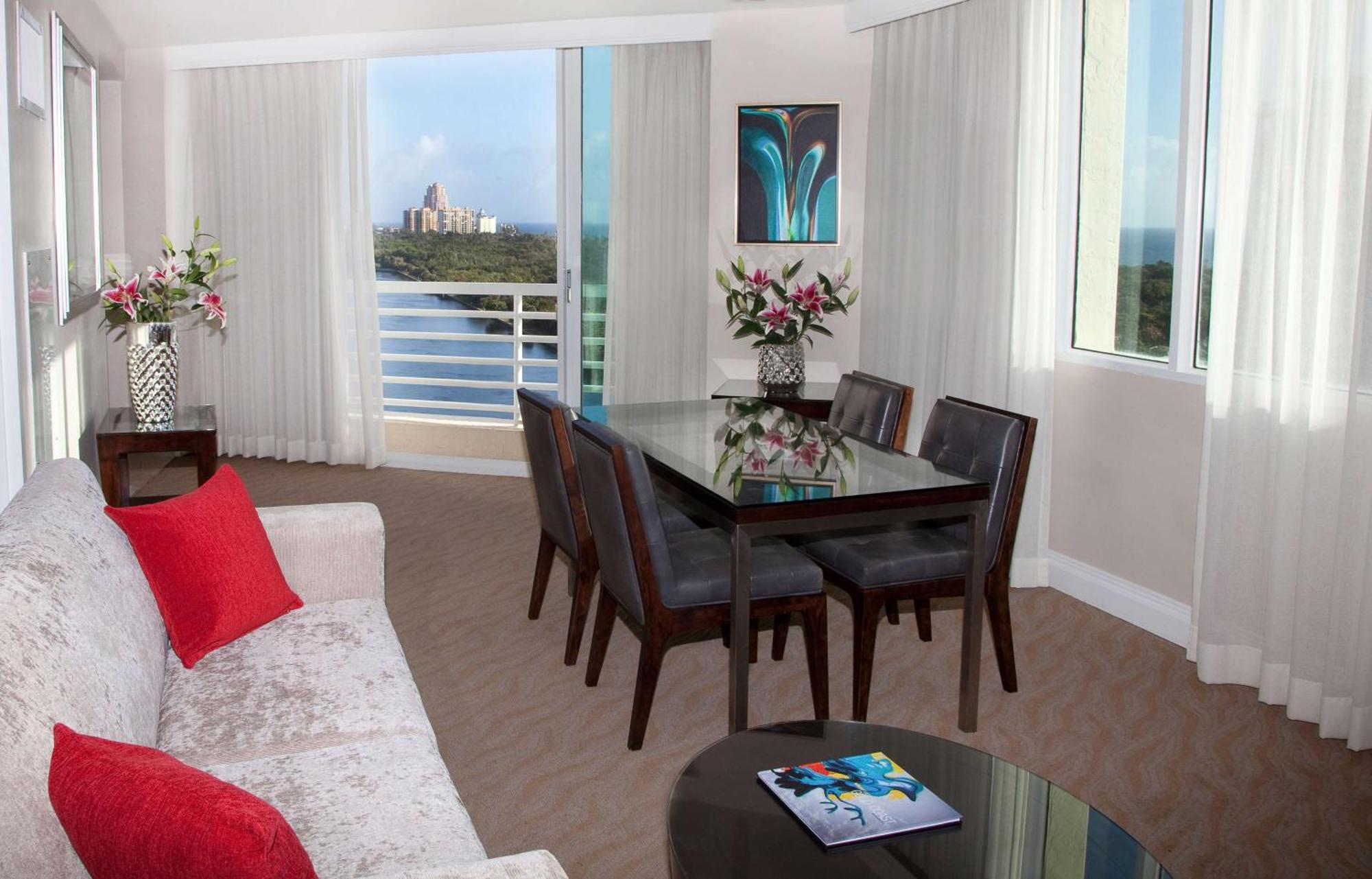 Gallery One - A Doubletree Suites By Hilton Hotel Fort Lauderdale Exterior foto